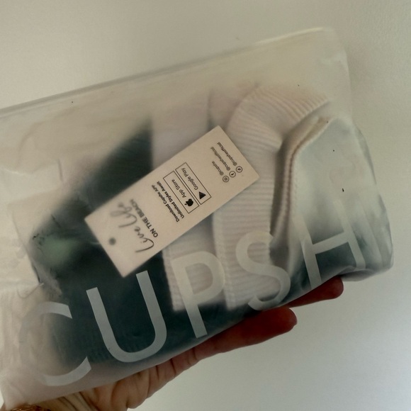 Cupshe Green and White Swim Top New - Picture 4 of 5